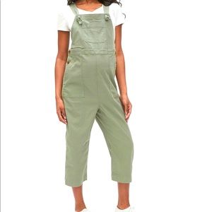 Gap Maternity Cropped Overalls - XS